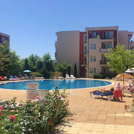 Апартамент Holidayfort Sunny Слънчев бряг